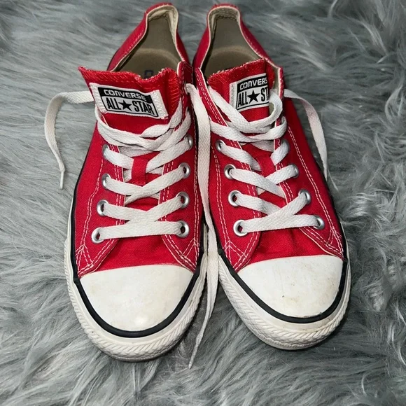 Why people ask, "do converse shoes run big?"